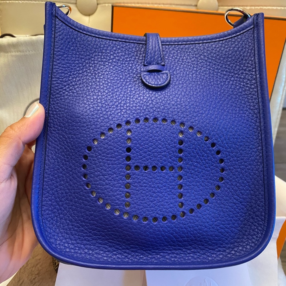 Box Fresh Hermes Evelyne tPM Blue Electrique